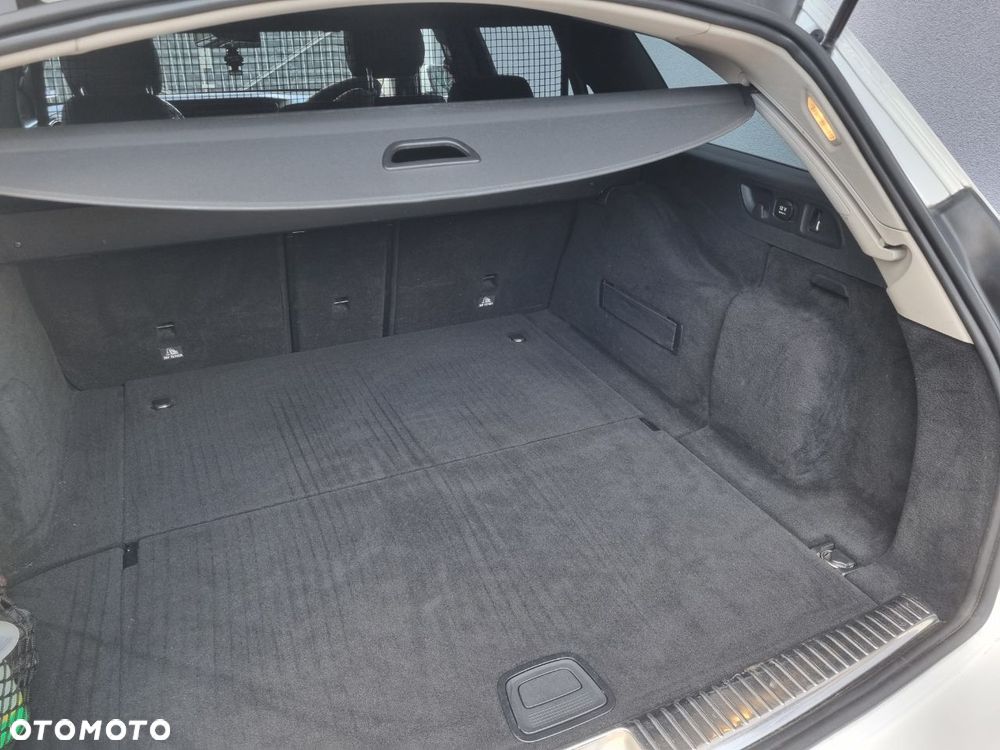 Mercedes-Benz Klasa E 220 d 4-Matic Business Edition 9G-TRONIC - 12
