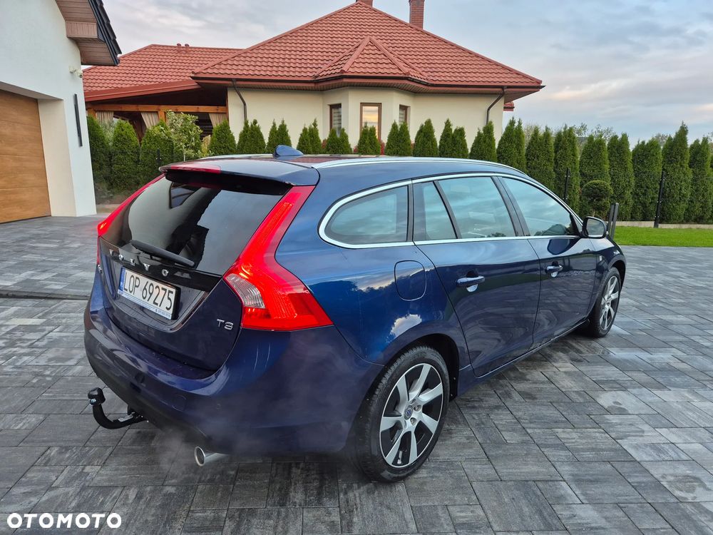 Volvo V60 2012 photo 4