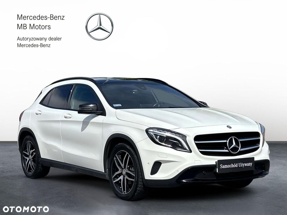 Mercedes-Benz GLA - 8
