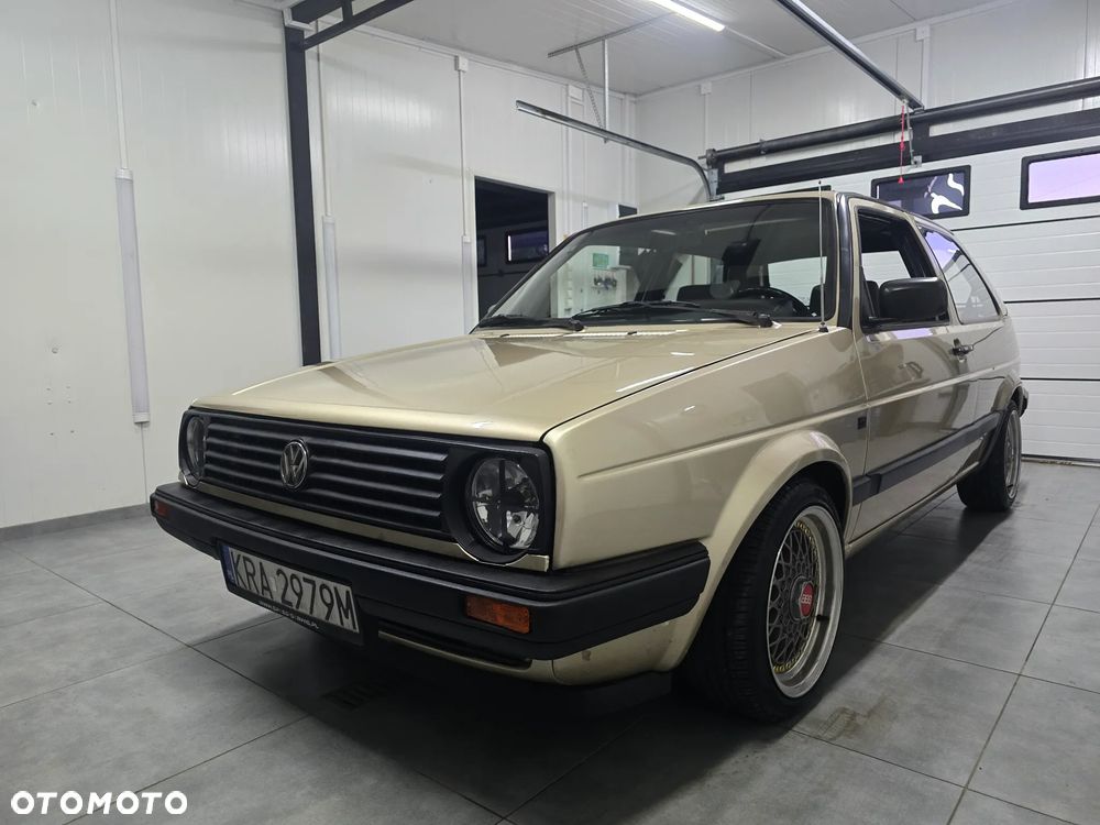 Volkswagen Golf - 26