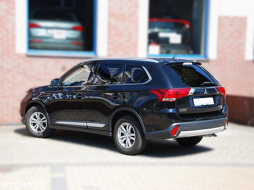 Mitsubishi Outlander 2.0 Intense + 4WD CVT - 22