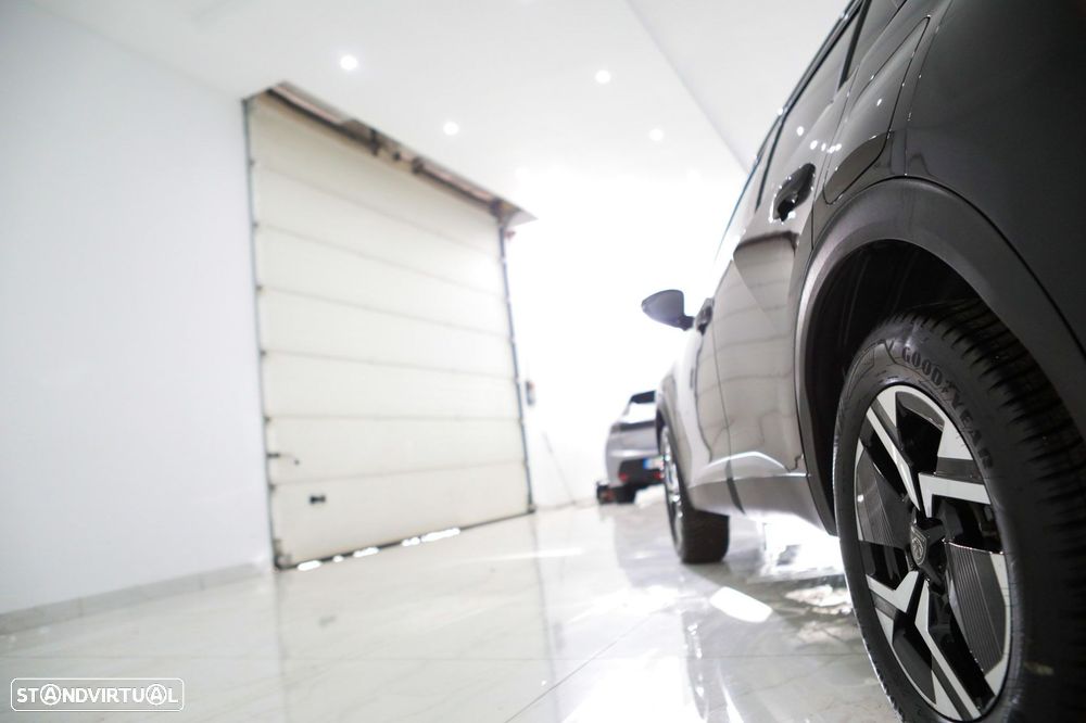 Peugeot 2008 1.2 Hybrid Allure e-DCS6 - 8