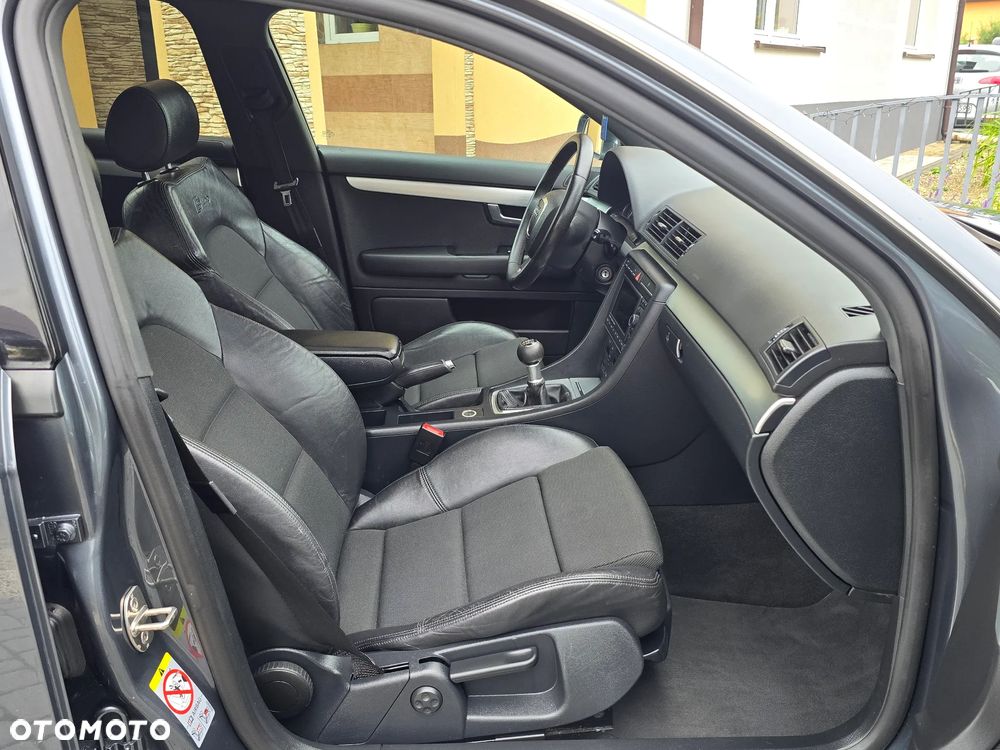 Audi A4 Avant 2.0 TDI - 22