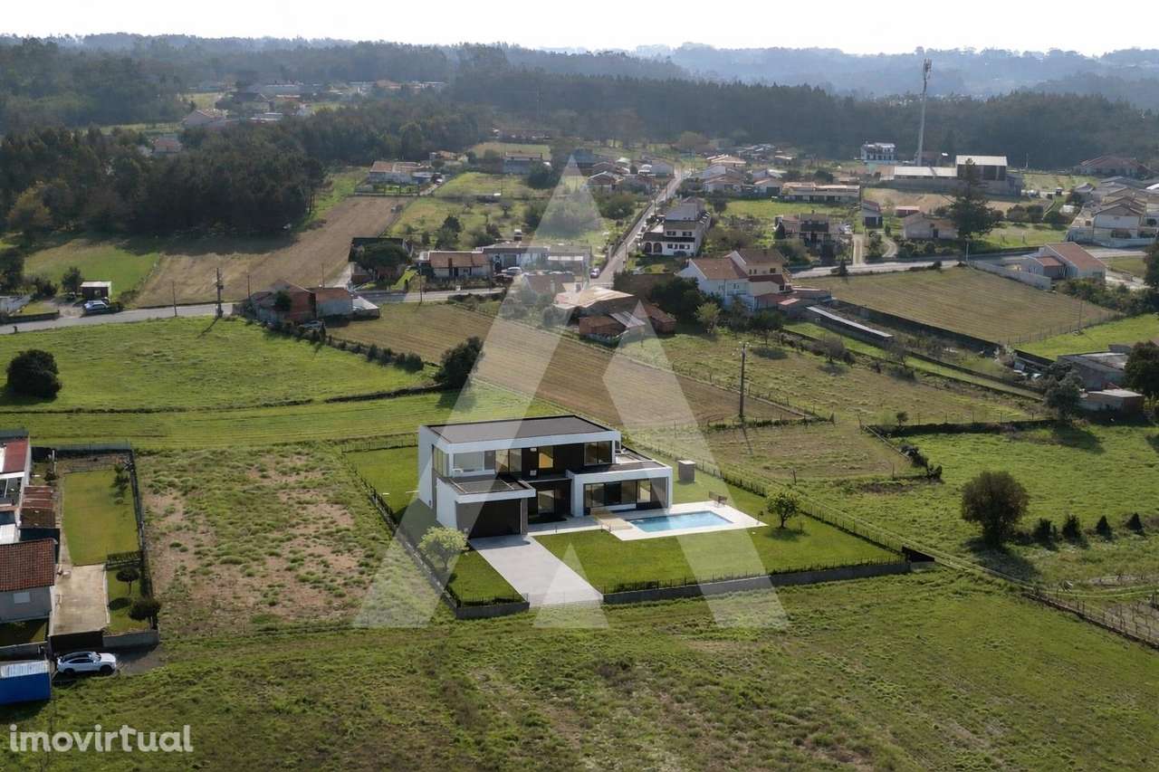 Terreno localizado em Eixo a 12 minutos de Aveiro - Grande imagem: 2/8