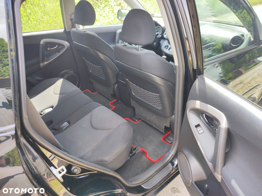 Toyota RAV4 2.0 VVT-i Sol - 19