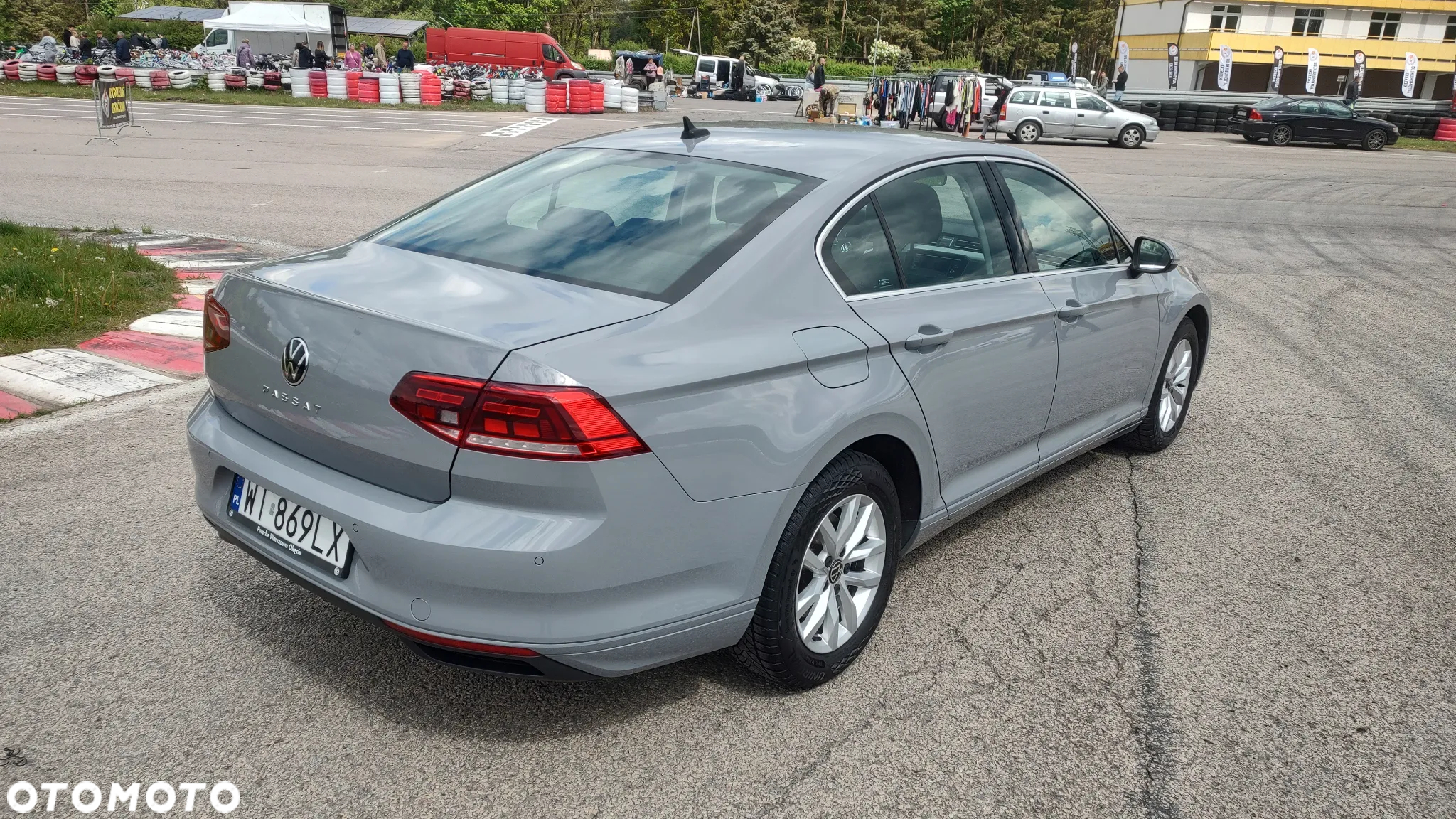 Volkswagen Passat 1.5 TSI EVO Business - 9