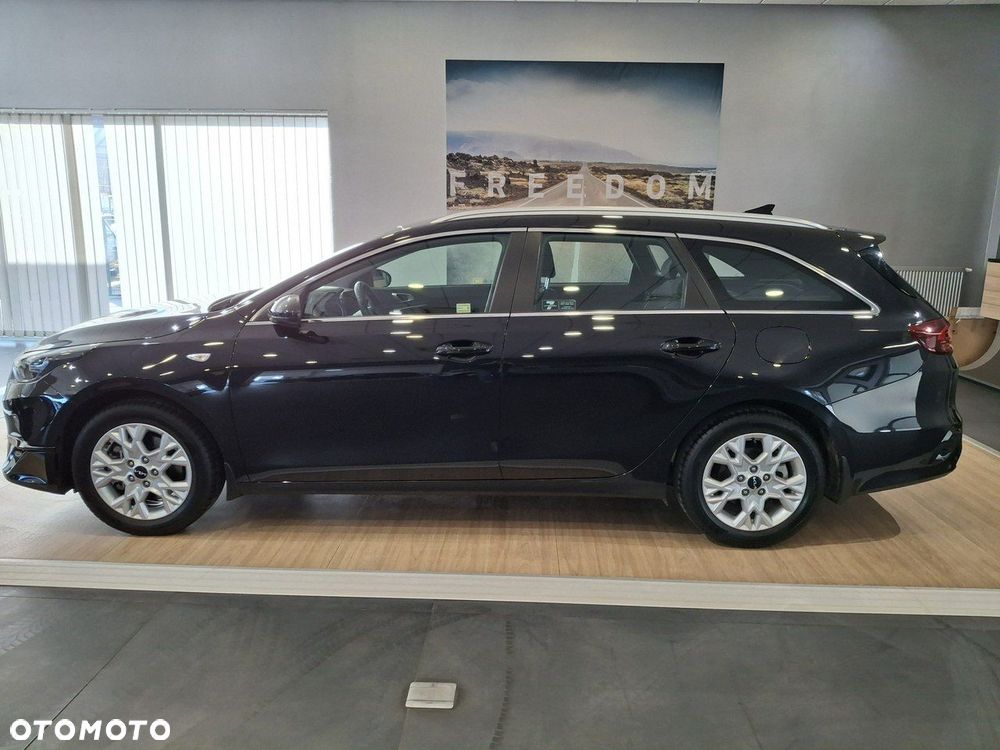 Kia Ceed 1.5 T-GDI M - 10
