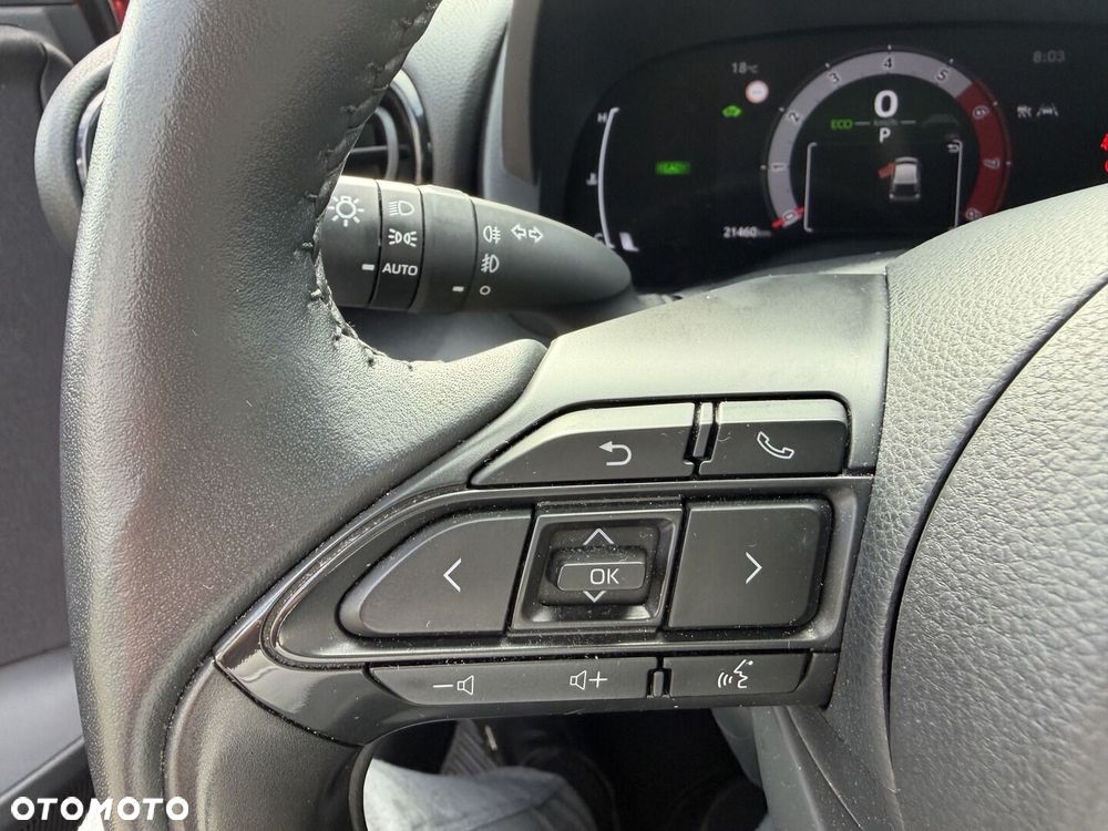 Toyota Yaris Hybrid 1.5 Style - 12