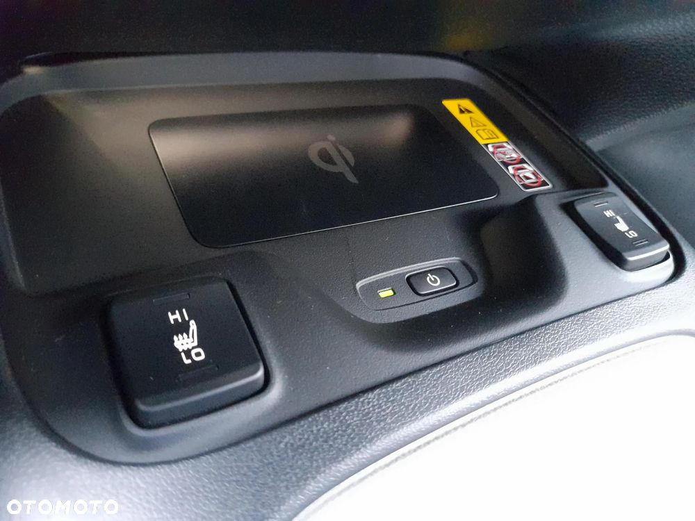 Toyota Corolla 1.8 Hybrid Style - 32