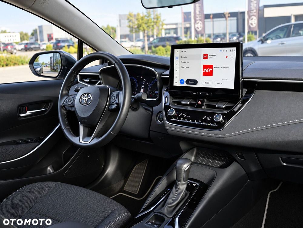 Toyota Corolla 1.8 Hybrid Comfort - 17