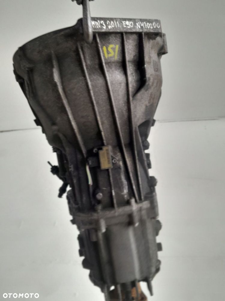 SKRZYNIA BIEGÓW BMW 1 E87 3 E90 2.0D 1089401077 - 1