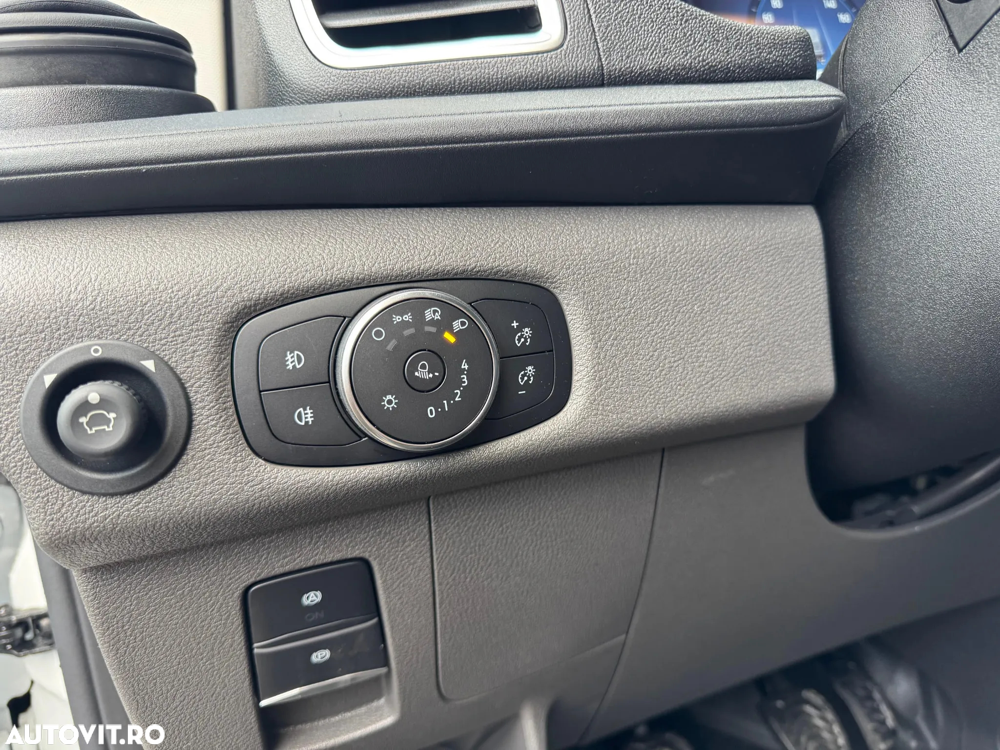 Ford Transit - 8