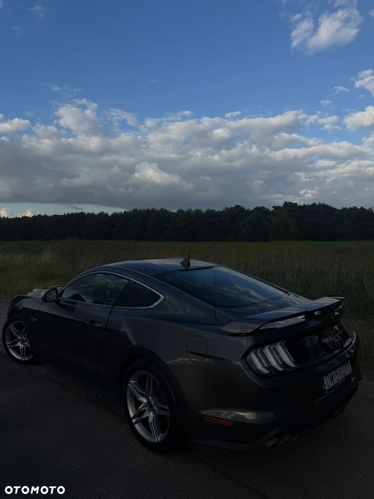 Ford Mustang - 12