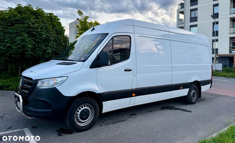 Mercedes-Benz Sprinter - 1