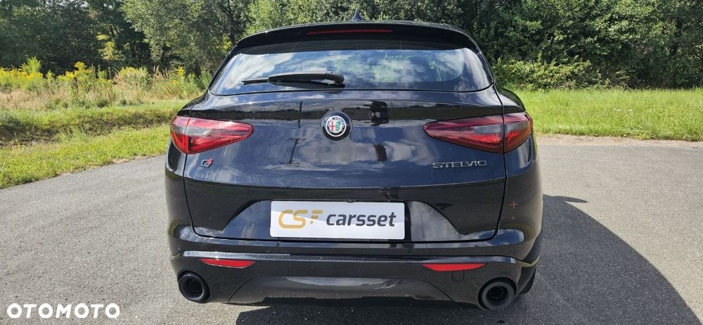 Alfa Romeo Stelvio 2.0 Turbo Veloce Q4 - 9