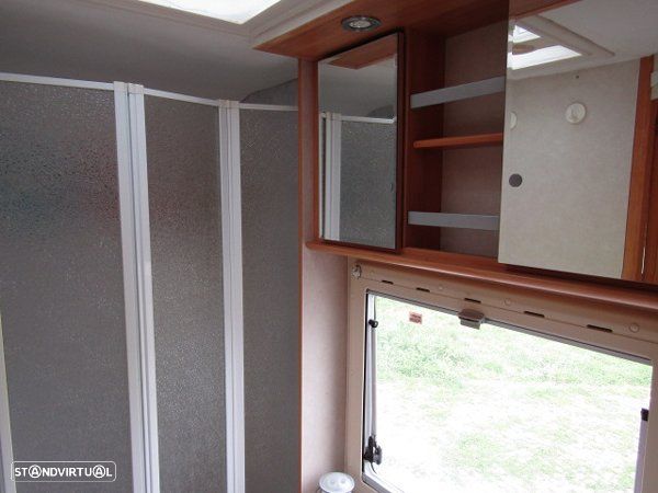 Adria Adriatik Coral 650 SP Cama Francesa - 36