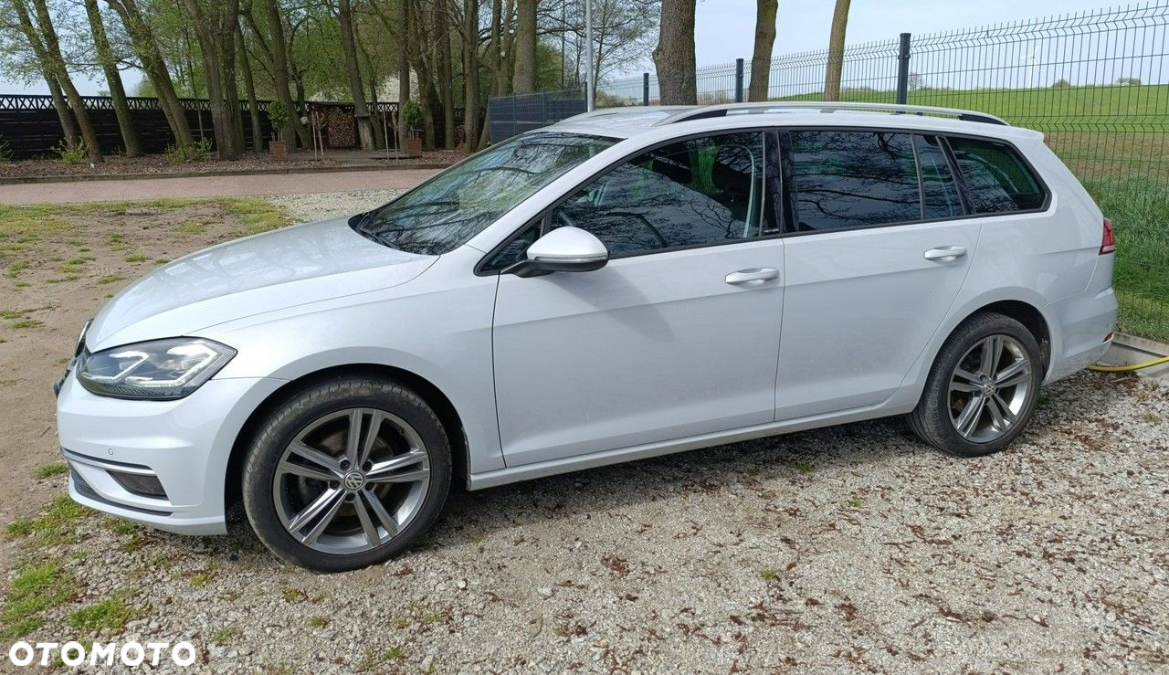 Volkswagen Golf - 2