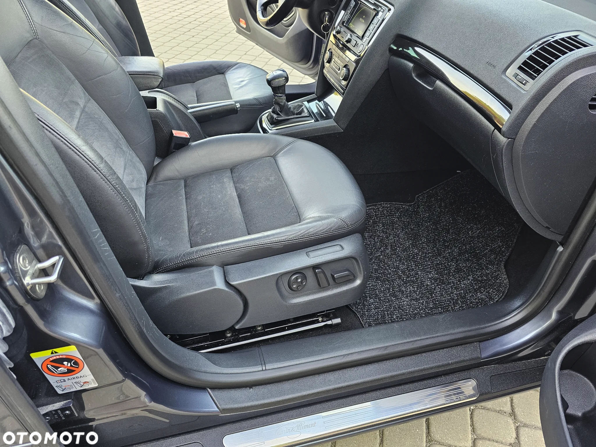 Skoda Octavia Combi 1.8 TSI DSG Laurin & Klement - 16