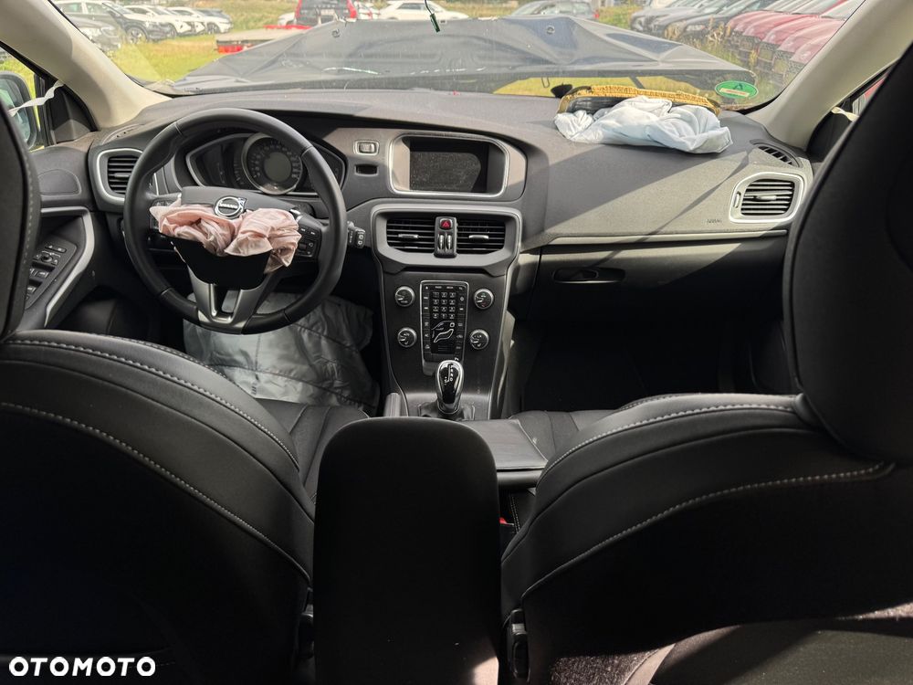 Volvo V40 T2 Geartronic Inscription - 19