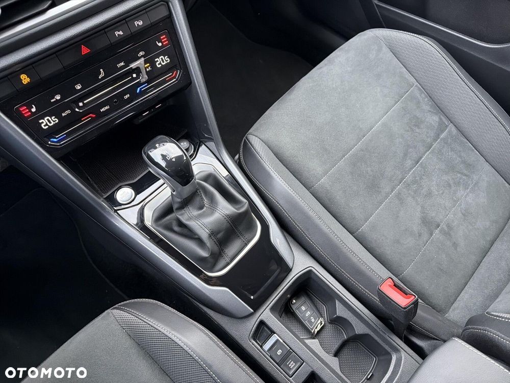 Volkswagen T-Roc 1.5 TSI Style DSG - 23