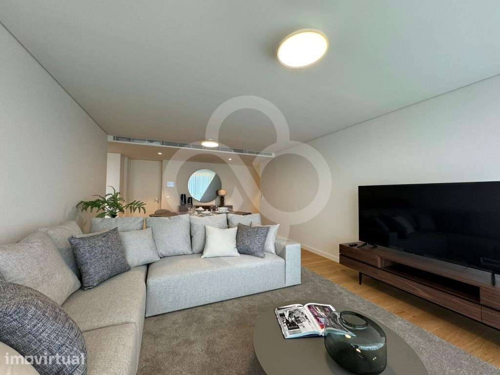 Apartamento T2 na Infinity Tower com vista deslumbrante em Campolid... - Grande imagem: 2/33