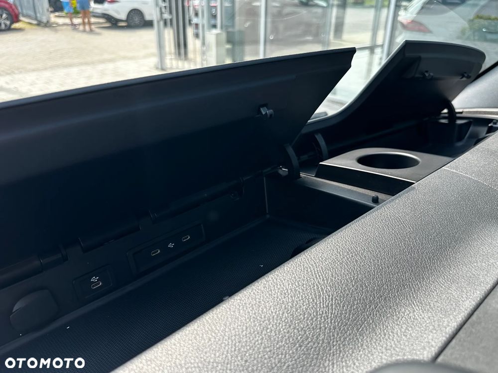 Mercedes-Benz Sprinter - 21