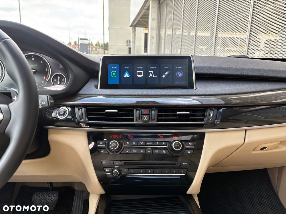 BMW X5 xDrive40d - 24