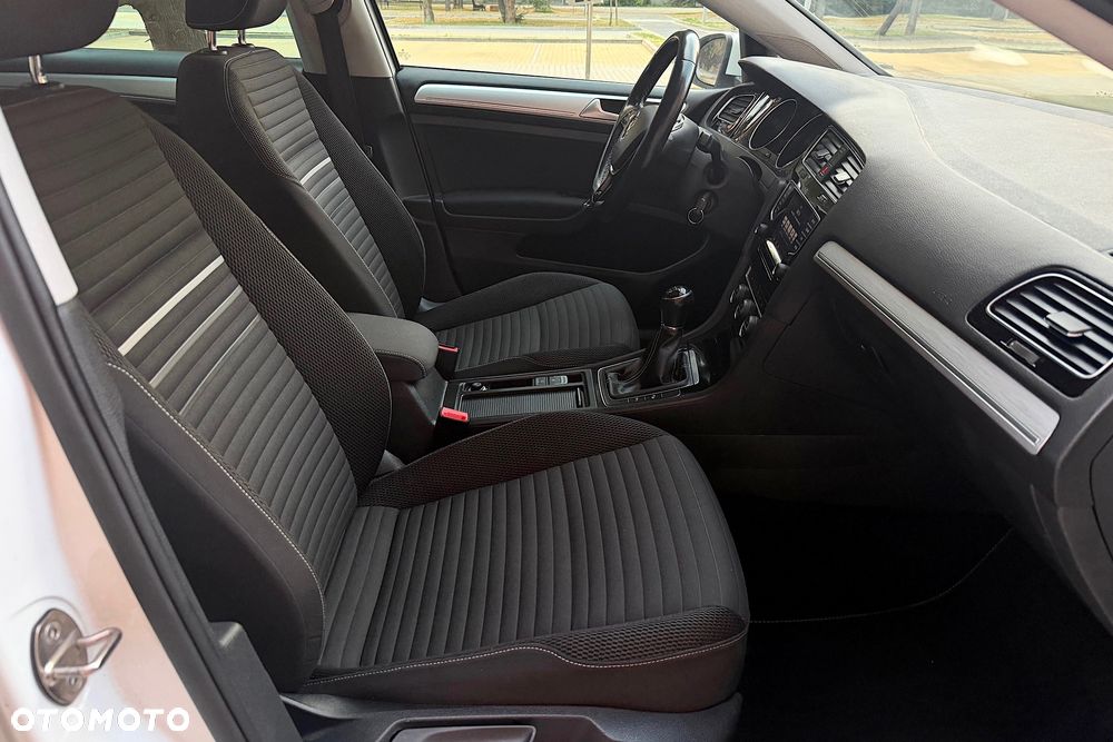 Volkswagen Golf 1.4 TSI BlueMotion Technology Cup - 30