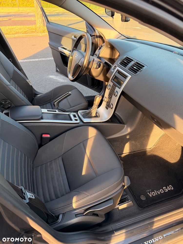 Volvo S40 2.0D - 6