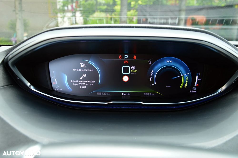 Peugeot 3008 PHEV 300 EAT8 4X4 GT - 27