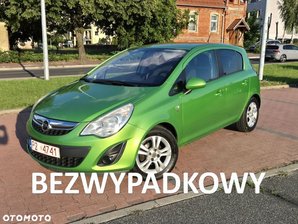 Opel Corsa 1.4 16V Color Edition - 2