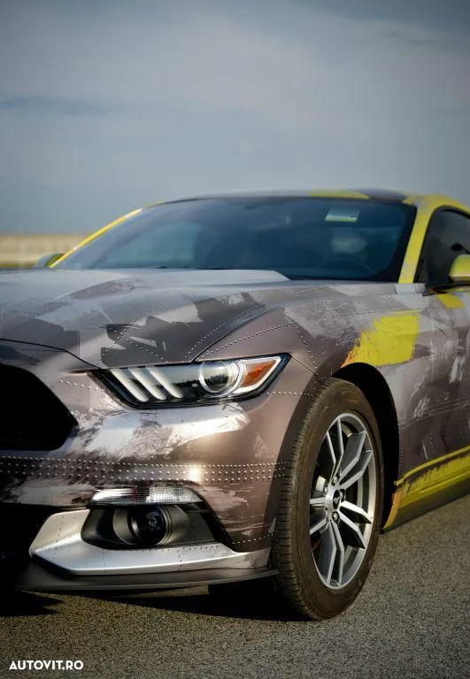 Ford Mustang 2.3 EcoBoost Aut. - 28