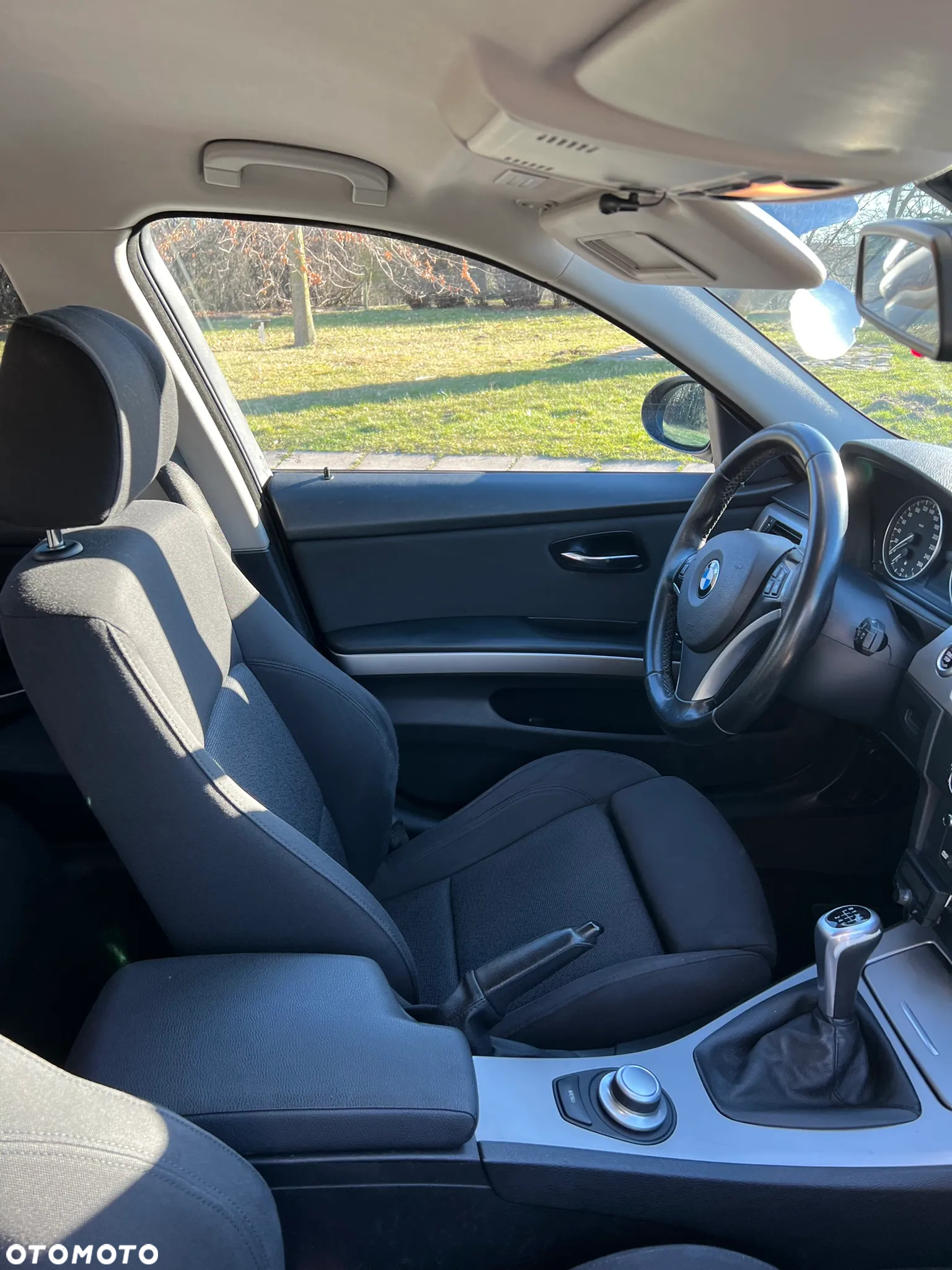 BMW Seria 3 318i - 15