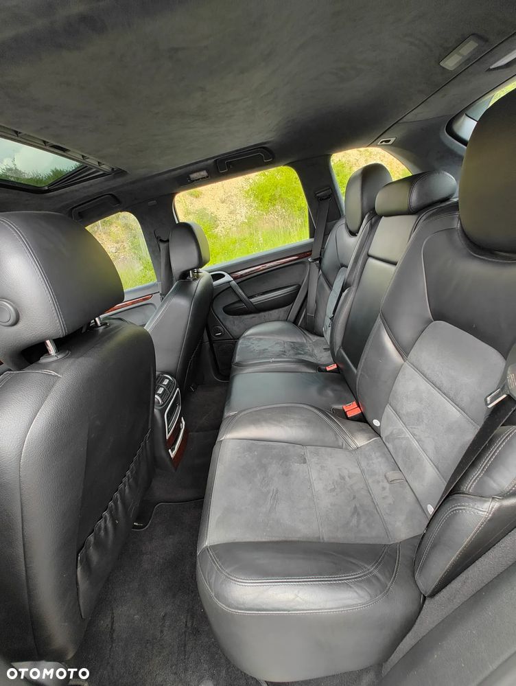 Porsche Cayenne - 5
