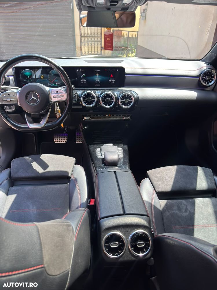 Mercedes-Benz CLA 250 - 4