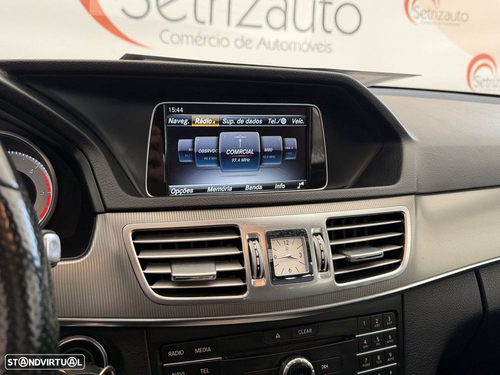 Mercedes-Benz E 250 BlueTEC Avantgarde Auto. - 15
