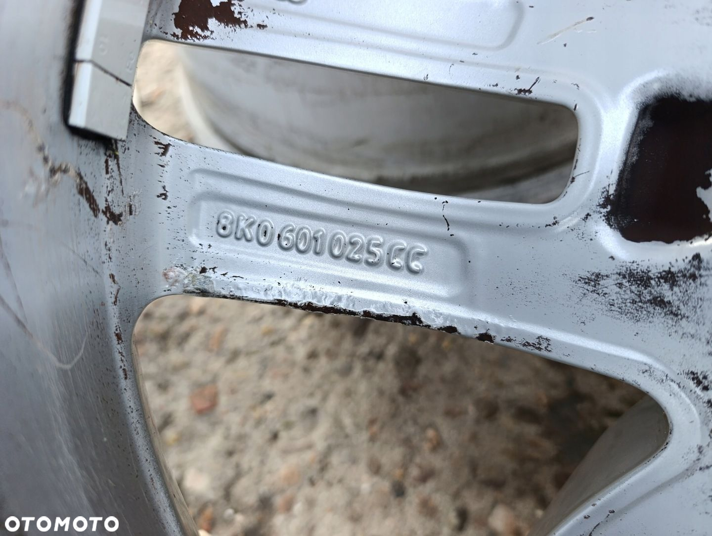 AUDI A4 B8 FELGI KOMPLET 8K0601025CC 8JX18 ET47 - 7