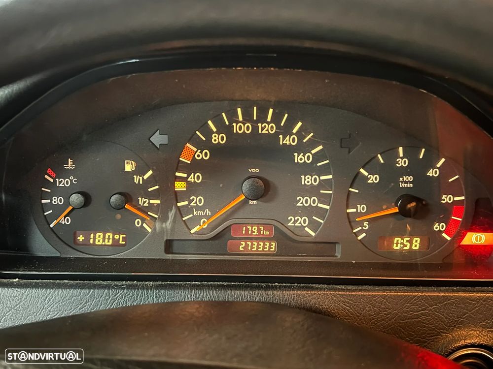 Mercedes-Benz C 220 D - 7