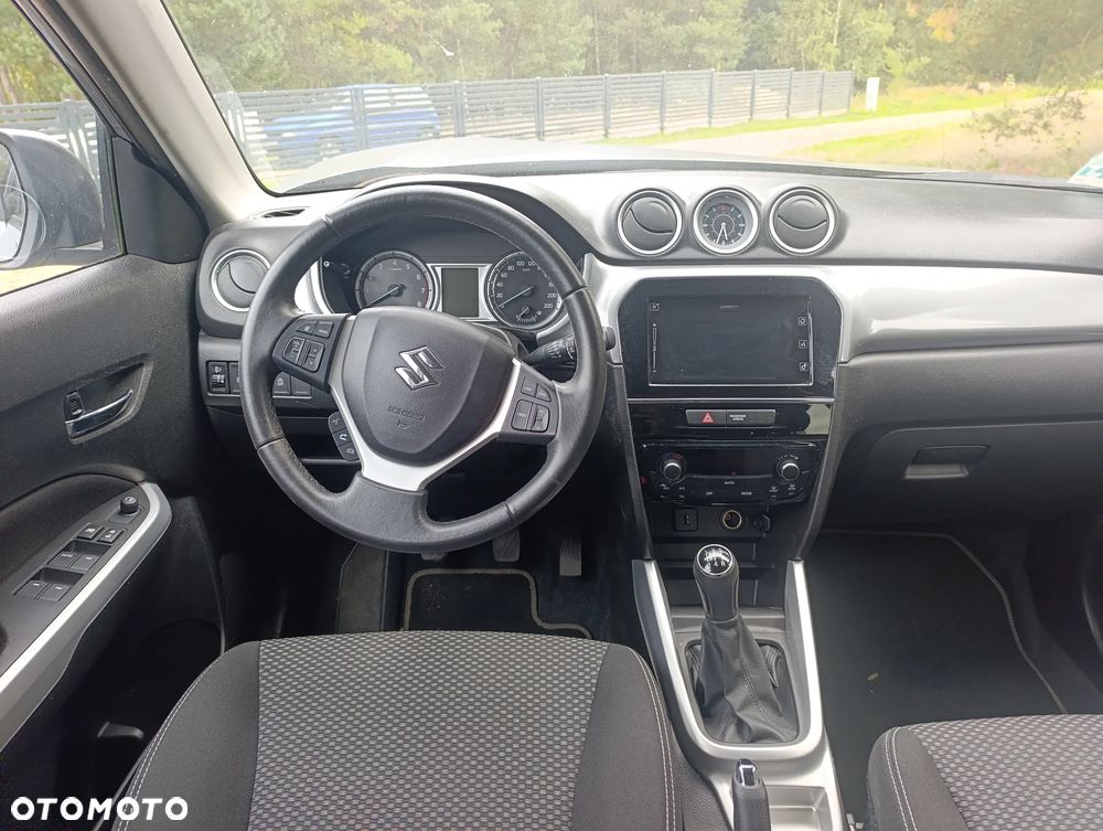 Suzuki Vitara 1.6 Comfort 2WD - 4
