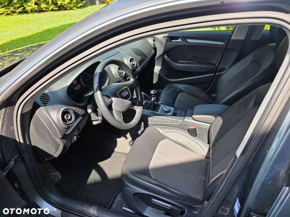 Audi A3 Sportback 2.0 TDI S line Sportpaket - 7