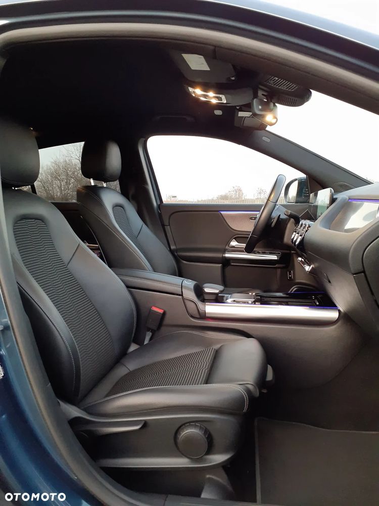 Mercedes-Benz GLA 200 Progressive - 27