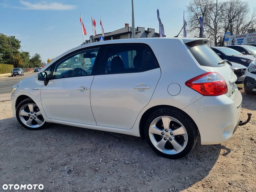 Toyota Auris 1.8 HSD Luna - 9