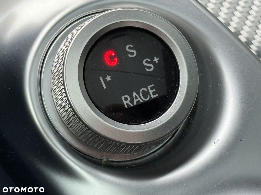 Mercedes-Benz AMG GT - 32