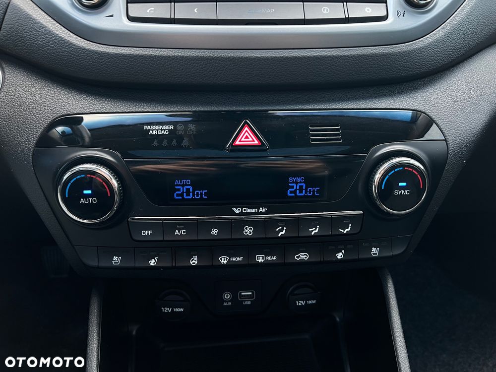 Hyundai Tucson 2.0 CRDI BlueDrive Style 2WD - 22