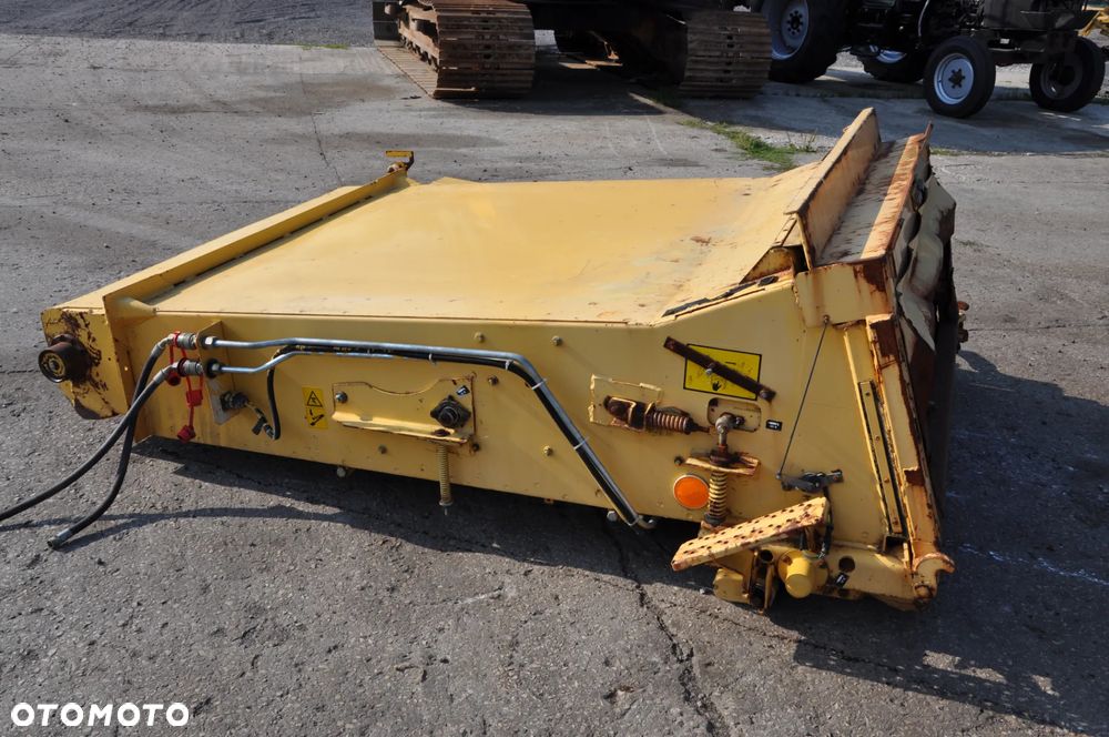 ZWROTNICA SIŁOWNIK KOŁO PASOWE NEW HOLLAND TF78 TX66 - 39