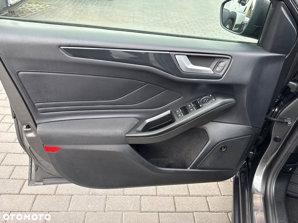 Ford Focus 2.0 TDCi DPF Start-Stopp-System ST-Line - 24