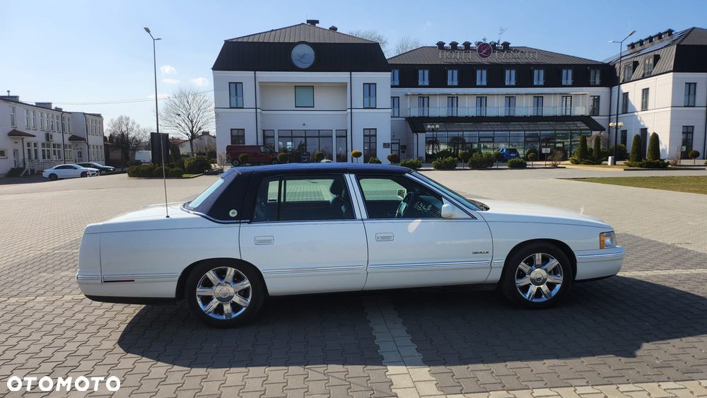 Cadillac Deville 4.6 Concours - 17