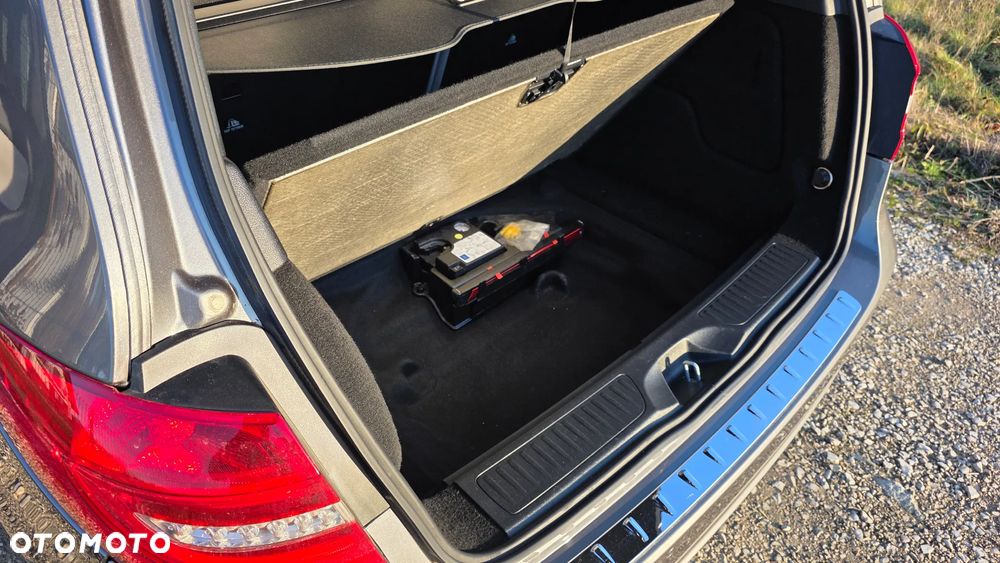 Mercedes-Benz Klasa B - 21