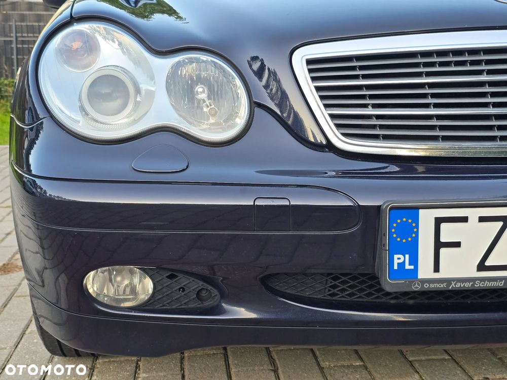 Mercedes-Benz Klasa C 180 Kompressor Classic - 29