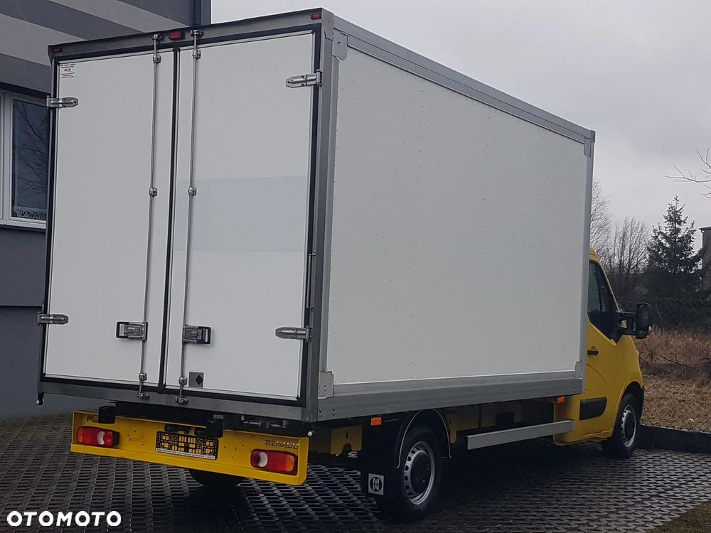 Renault MASTER KONTENER 8EP 4,21x2,23x2,22 KLIMA MANUAL KRAJOWY 6-BIEGÓW - 4